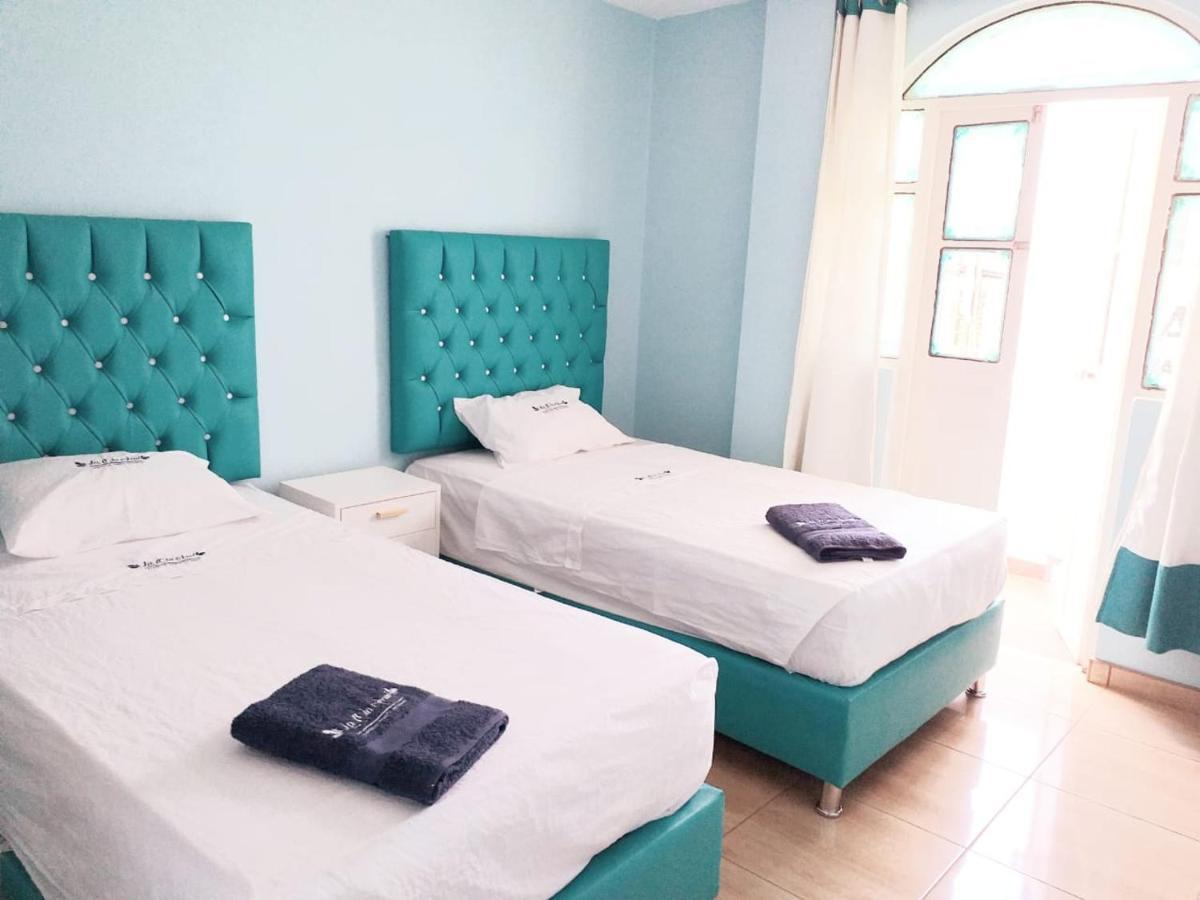 Hospedaje La Ola Azul ปวยร์โต จิกามา ภายนอก รูปภาพ